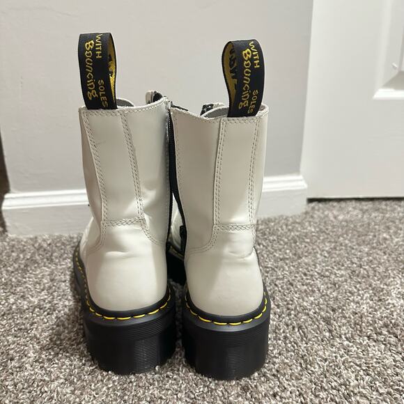 Dr. Martens Jadon White Eight Eye Boots Sz 9 main image 5